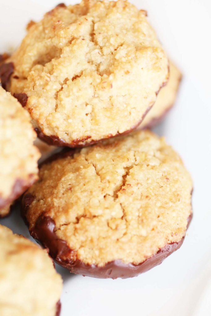 Amaretti Morbidi alle Nocciole e Cioccolato (14)